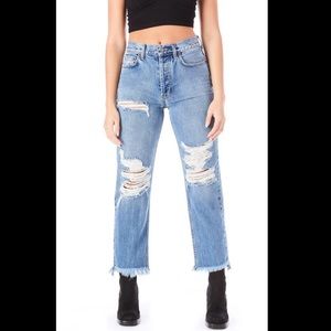 Carmar LF “Emilia” distressed jeans size 26